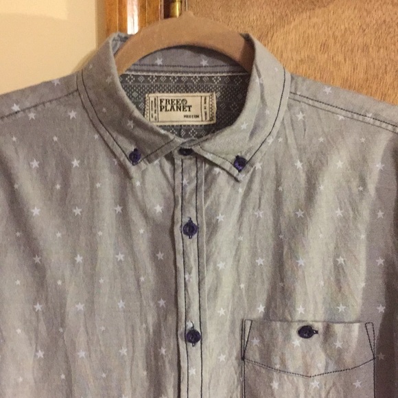 Free Planet button down shirt ⭐️ pattern size M - Picture 3 of 4